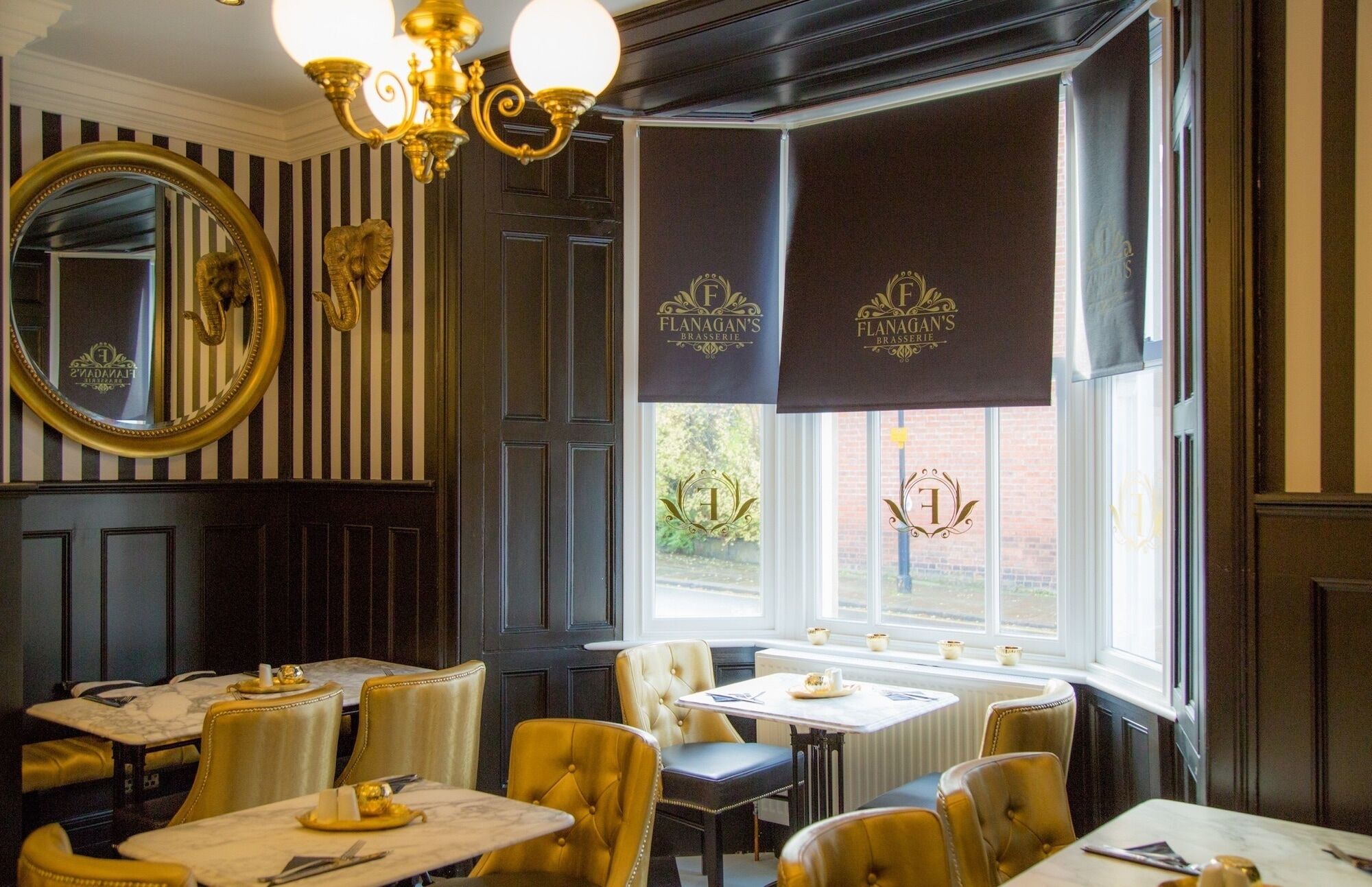Winckley Stays Preston  Bagian luar foto Interior of the restaurant